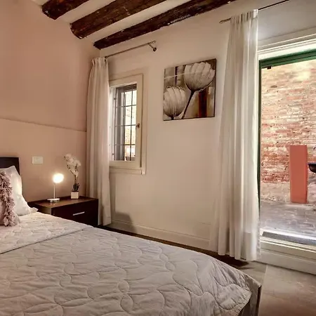 Wonderful Italy I Quattro Mori Apartment Venedig